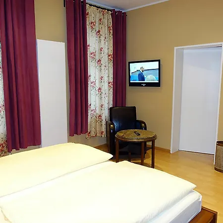 Guest house Suedbruecke 3*