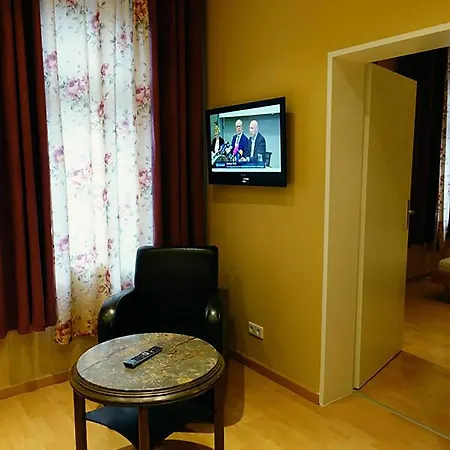 Suedbruecke Guest house